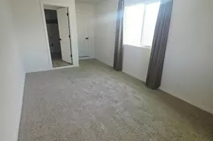 2516 N 47th Dr, Phoenix, AZ 85035 - Photo 12