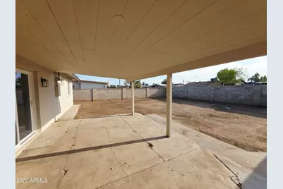 2516 N 47th Drive, Phoenix, AZ 85035 - Photo 6