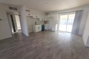 2516 N 47th Dr, Phoenix, AZ 85035 - Photo 6