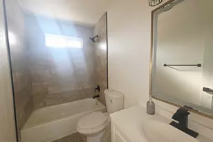 2516 N 47th Dr, Phoenix, AZ 85035 - Photo 16