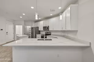 2511 W Queen Creek Rd --, Chandler, AZ 85248 - Photo 6
