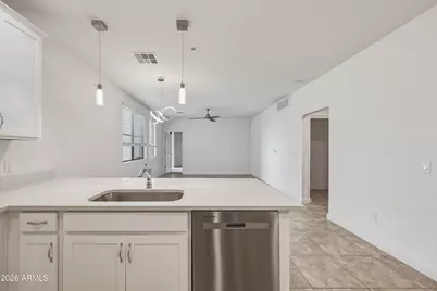 2511 W. Queen Creek Rd -- #274, Chandler, AZ 85248 - Photo 10