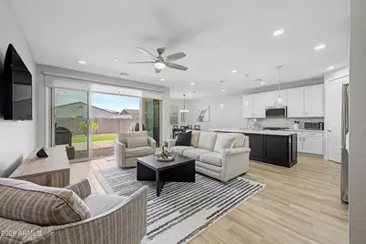 13187 W Redstone Drive, Peoria, AZ 85383 - Photo 2