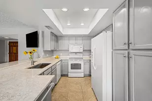 19606 N 97th Ln, Peoria, AZ 85382 - Photo 4