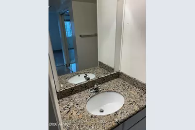 4111 E Camelback Road #17, Phoenix, AZ 85018 - Photo 10