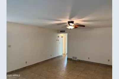 4111 E Camelback Road #17, Phoenix, AZ 85018 - Photo 4