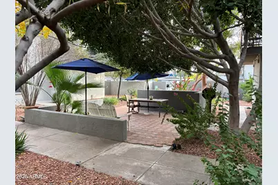 4111 E Camelback Road #17, Phoenix, AZ 85018 - Photo 18