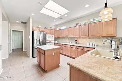 20093 N Rawhide Way, Surprise, AZ 85387 - Photo 14
