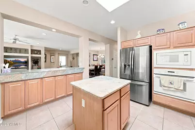 20093 N Rawhide Way, Surprise, AZ 85387 - Photo 16