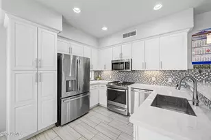 17850 N 68th St, Phoenix, AZ 85054 - Photo 14
