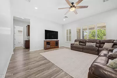 1076 E Kensington Road, Gilbert, AZ 85297 - Photo 4