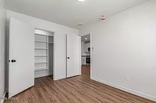 3153 W Sweetwater Ave, Phoenix, AZ 85029 - Photo 10