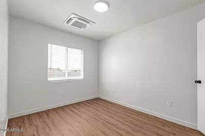 3153 W Sweetwater Avenue #2, Phoenix, AZ 85029 - Photo 8