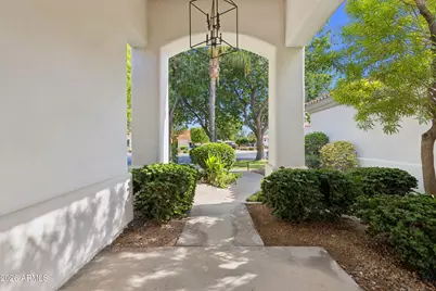 1465 W Island Circle, Chandler, AZ 85248 - Photo 8