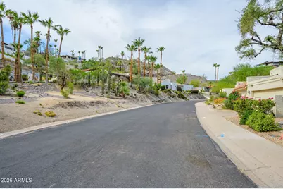1709 E Frier Drive, Phoenix, AZ 85020 - Photo 24