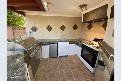 322 E Claremont Street, Phoenix, AZ 85012 - Photo 12