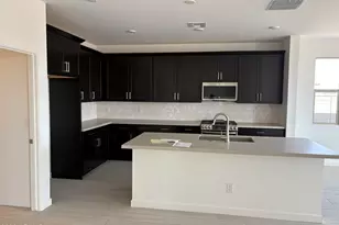 18213 W Pioneer St, Goodyear, AZ 85338 - Photo 2