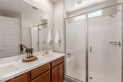43 E Capricorn Way, Chandler, AZ 85249 - Photo 18