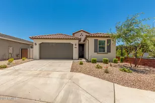 43 E Capricorn Way, Chandler, AZ 85249 - Photo 1