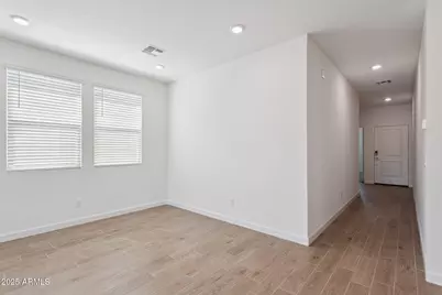 26009 W Lynne Lane, Buckeye, AZ 85326 - Photo 8