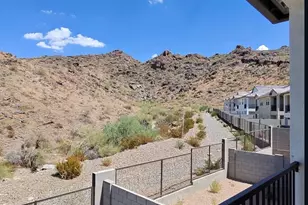 9743 S 12th St, Phoenix, AZ 85042 - Photo 2