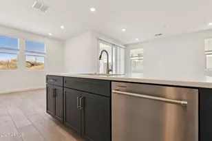 9743 S 12th St, Phoenix, AZ 85042 - Photo 10