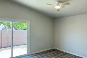 2829 E Tracy Ln, Phoenix, AZ 85032 - Photo 8