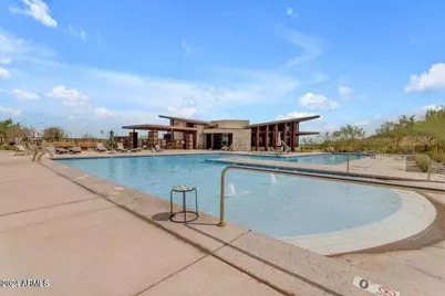 9746 S 12th St. Street, Phoenix, AZ 85042 - Photo 38