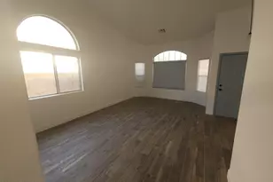 8002 W Stella Ave, Glendale, AZ 85303 - Photo 4