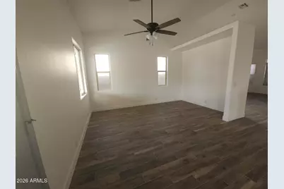 8002 W Stella Avenue, Glendale, AZ 85303 - Photo 6