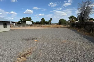 64688 Harcuvar Dr, Salome, AZ 85348 - Photo 6