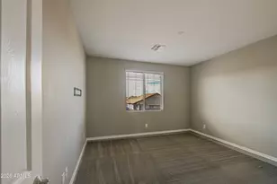 19040 W Becker Ln, Surprise, AZ 85388 - Photo 22