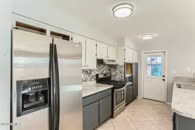 1991 E Carson Drive, Tempe, AZ 85282 - Photo 4