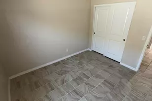 7836 West Riverside Avenue, Phoenix, AZ 85043 - Photo 16