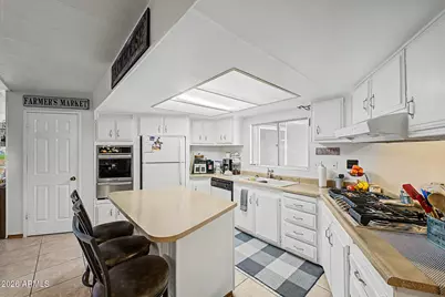 8935 E Fairway Boulevard, Sun Lakes, AZ 85248 - Photo 10