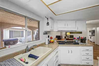 8935 E Fairway Boulevard, Sun Lakes, AZ 85248 - Photo 12
