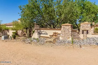 1706 W Western Star Boulevard, Phoenix, AZ 85041 - Photo 2