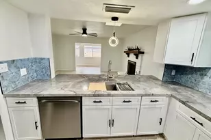 5817 W Tierra Buena Ln, Glendale, AZ 85306 - Photo 16