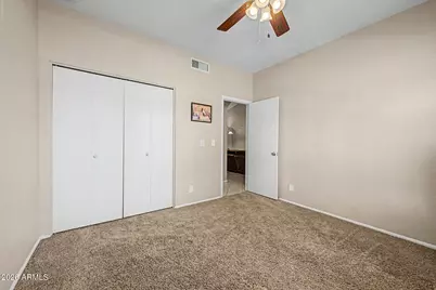 118 N Heritage Drive, Gilbert, AZ 85234 - Photo 20
