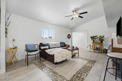 10526 W Devonshire Avenue, Phoenix, AZ 85037 - Photo 6