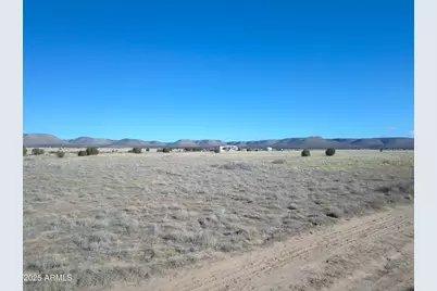 085C W Malapai Road #88, Paulden, AZ 86334 - Photo 2