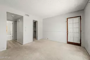 10410 N Cave Creek Rd, Phoenix, AZ 85020 - Photo 26