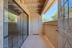 10410 N Cave Creek Rd, Phoenix, AZ 85020 - Photo 30