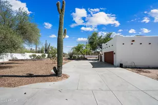 35030 N 51st St, Cave Creek, AZ 85331 - Photo 2