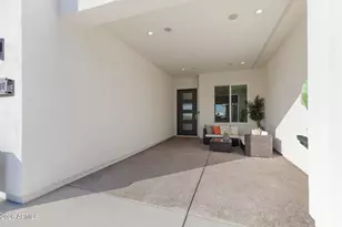 2252 E South Mountain Ave, Phoenix, AZ 85042 - Photo 6