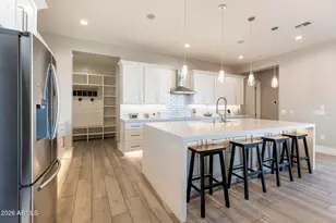 2252 E South Mountain Ave, Phoenix, AZ 85042 - Photo 10