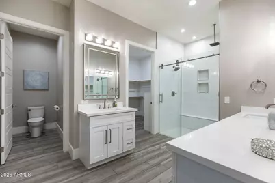 2252 E South Mountain Avenue, Phoenix, AZ 85042 - Photo 22