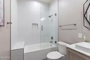 2252 E South Mountain Ave, Phoenix, AZ 85042 - Photo 32