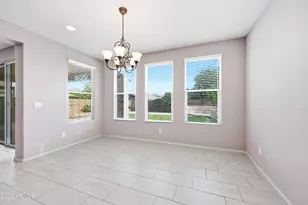 9559 W Fallen Leaf Ln, Peoria, AZ 85383 - Photo 12