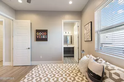 2252 E South Mountain Avenue, Phoenix, AZ 85042 - Photo 38